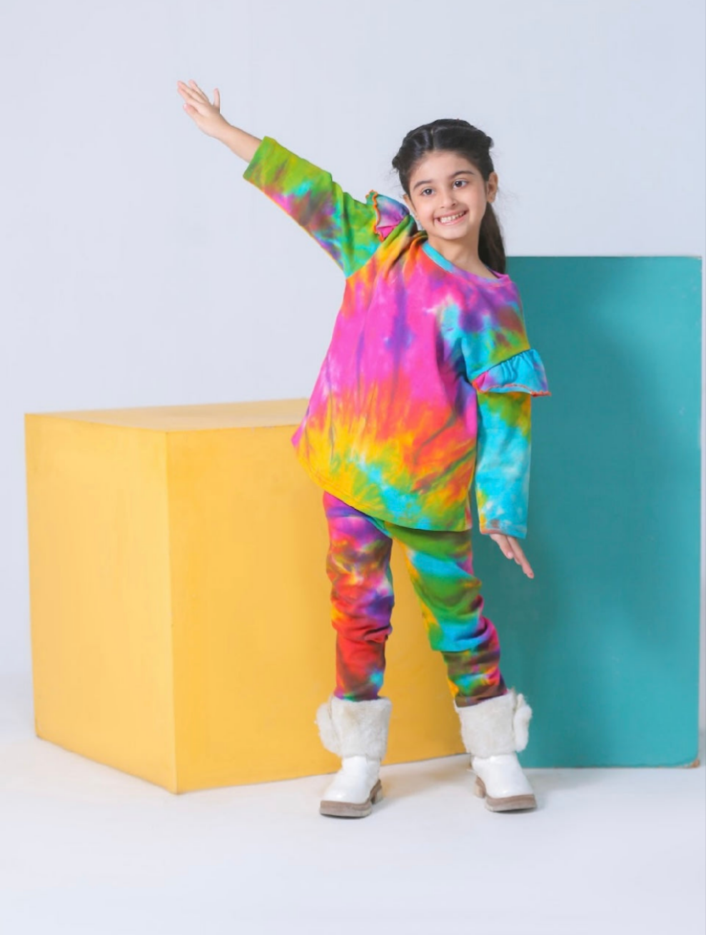 Plush Shoulder Frill Style Ribbed Knit Basic Set - Rainbow