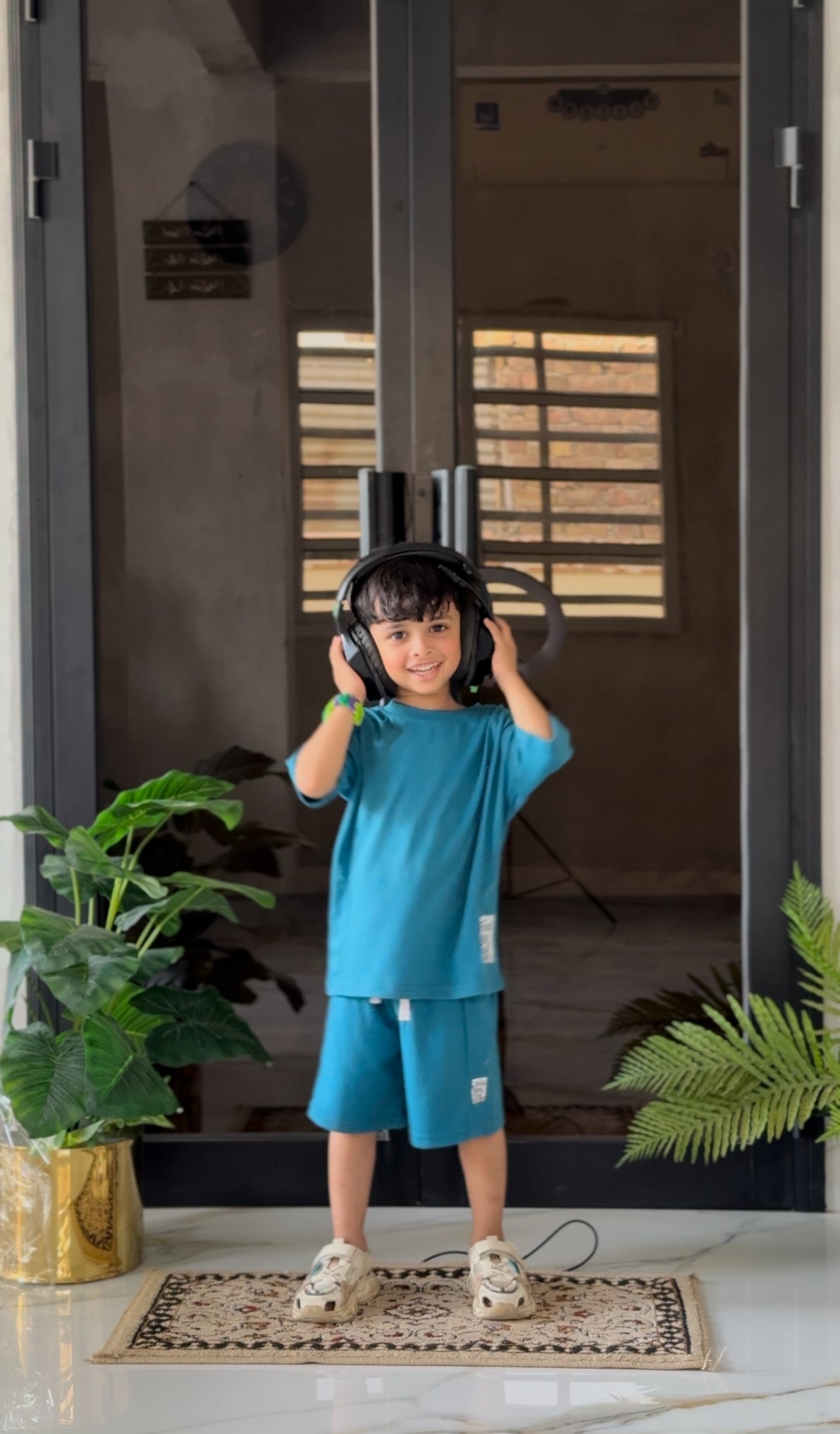 Nifty Basics Boys T-Shirt and Shorts Set (Find Your Way) – Teal Blue